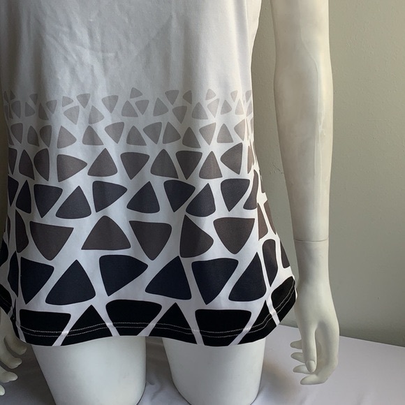 Balance Tank Top Triangle Pattern Large - Picture 4 of 9